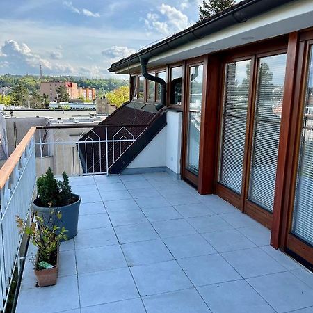 Residence Top Floor Apartment Praag Buitenkant foto