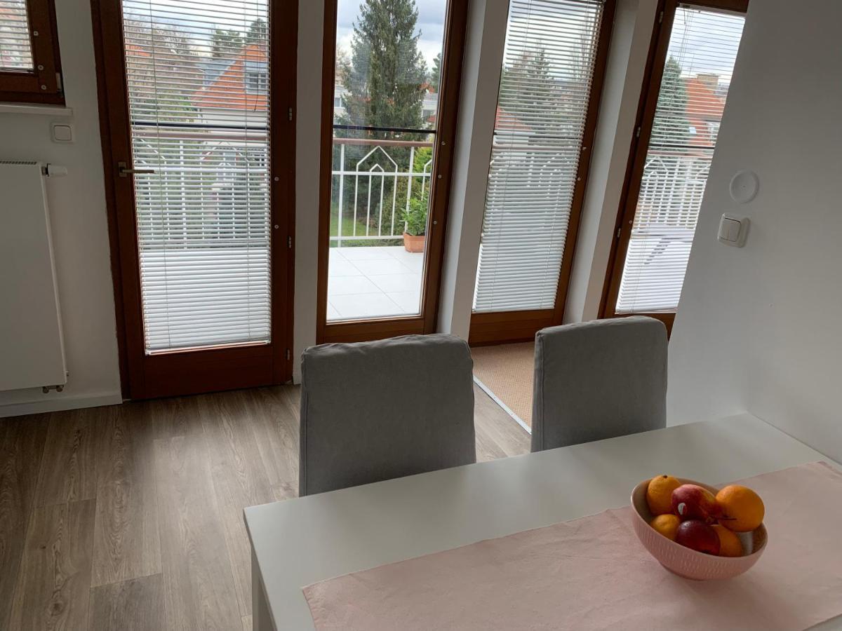Residence Top Floor Apartment Praag Buitenkant foto
