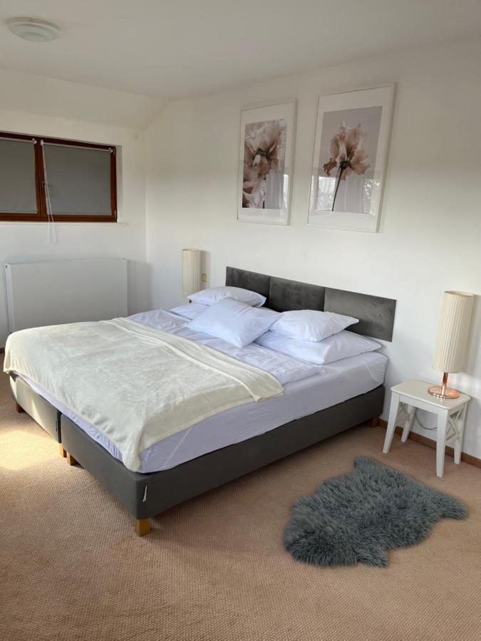 Residence Top Floor Apartment Praag Buitenkant foto